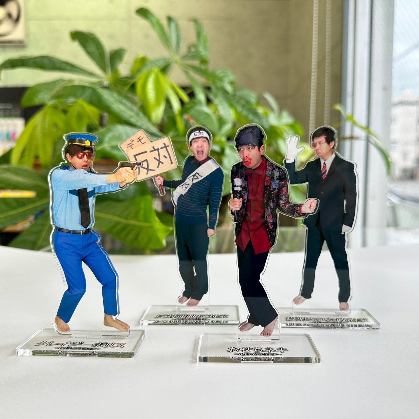 バイヤー高橋アクスタ（4種）（6秒ライブVer）